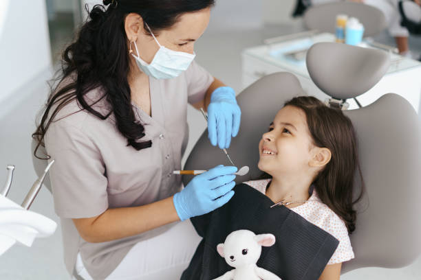 Best Emergency Dental Care for Broken or Chipped Teeth in Greendale, IN